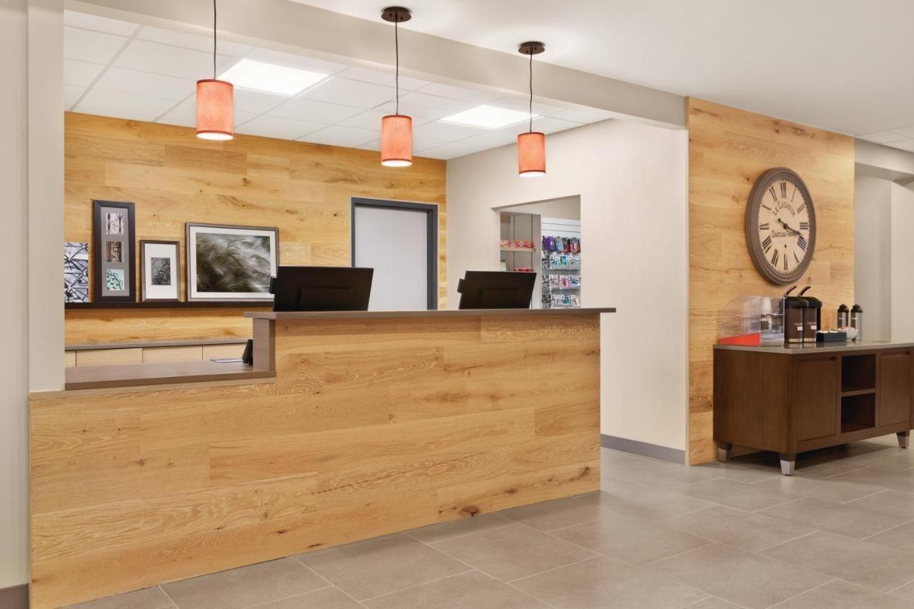 Country Inn & Suites By Radisson, Belleville, On المظهر الخارجي الصورة