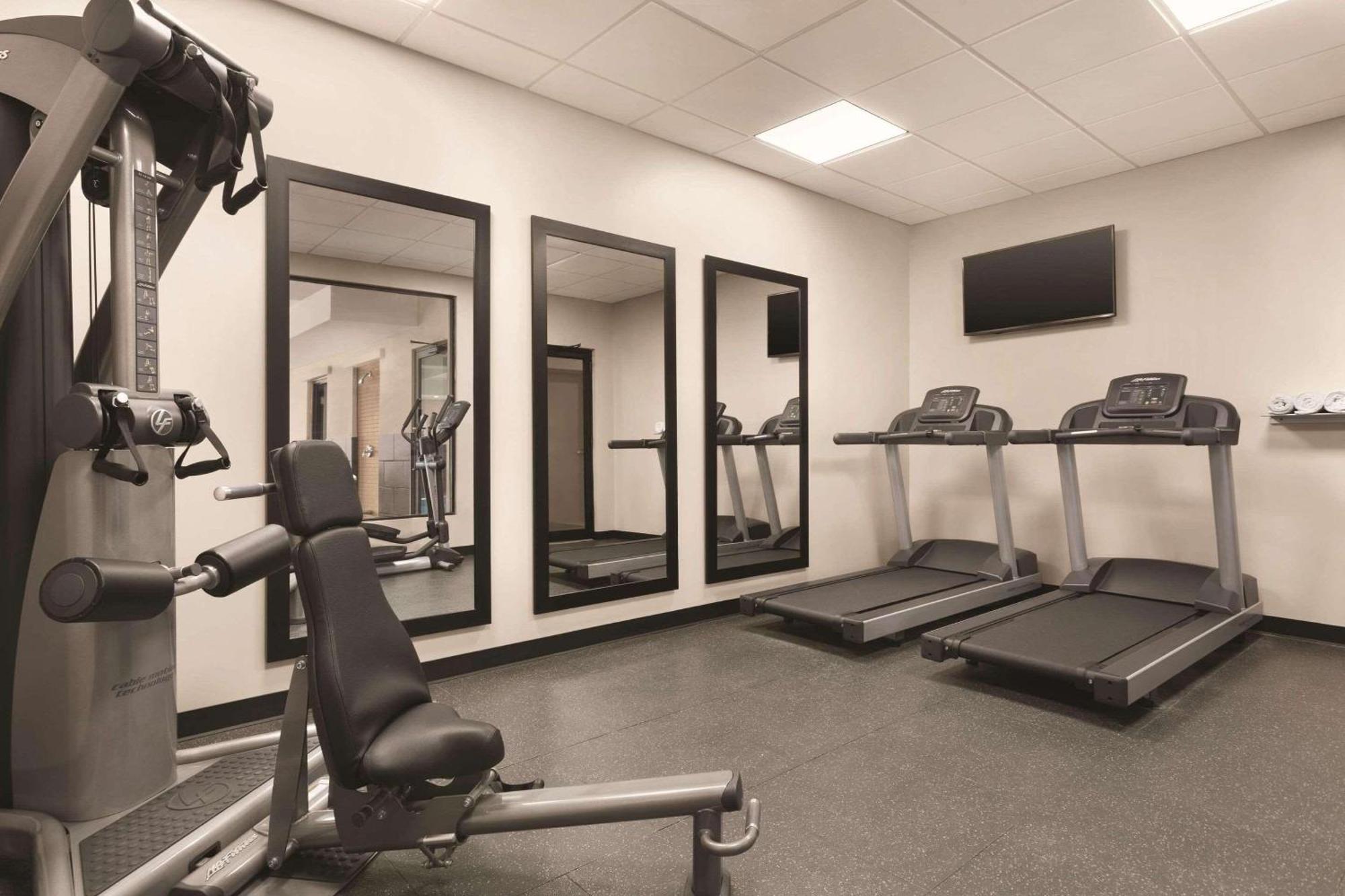 Country Inn & Suites By Radisson, Belleville, On المظهر الخارجي الصورة