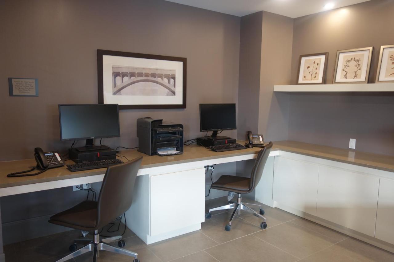 Country Inn & Suites By Radisson, Belleville, On المظهر الخارجي الصورة