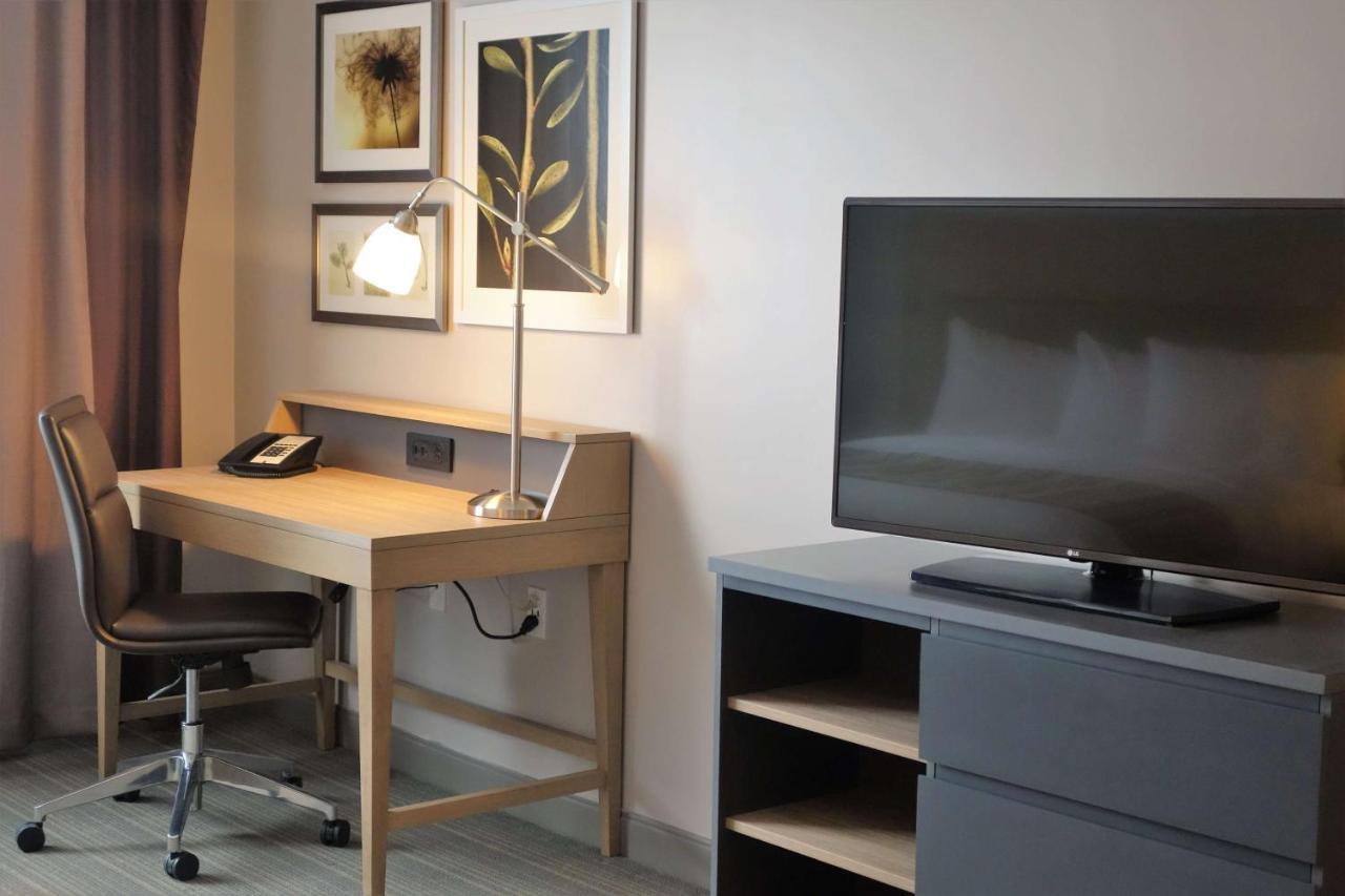 Country Inn & Suites By Radisson, Belleville, On المظهر الخارجي الصورة