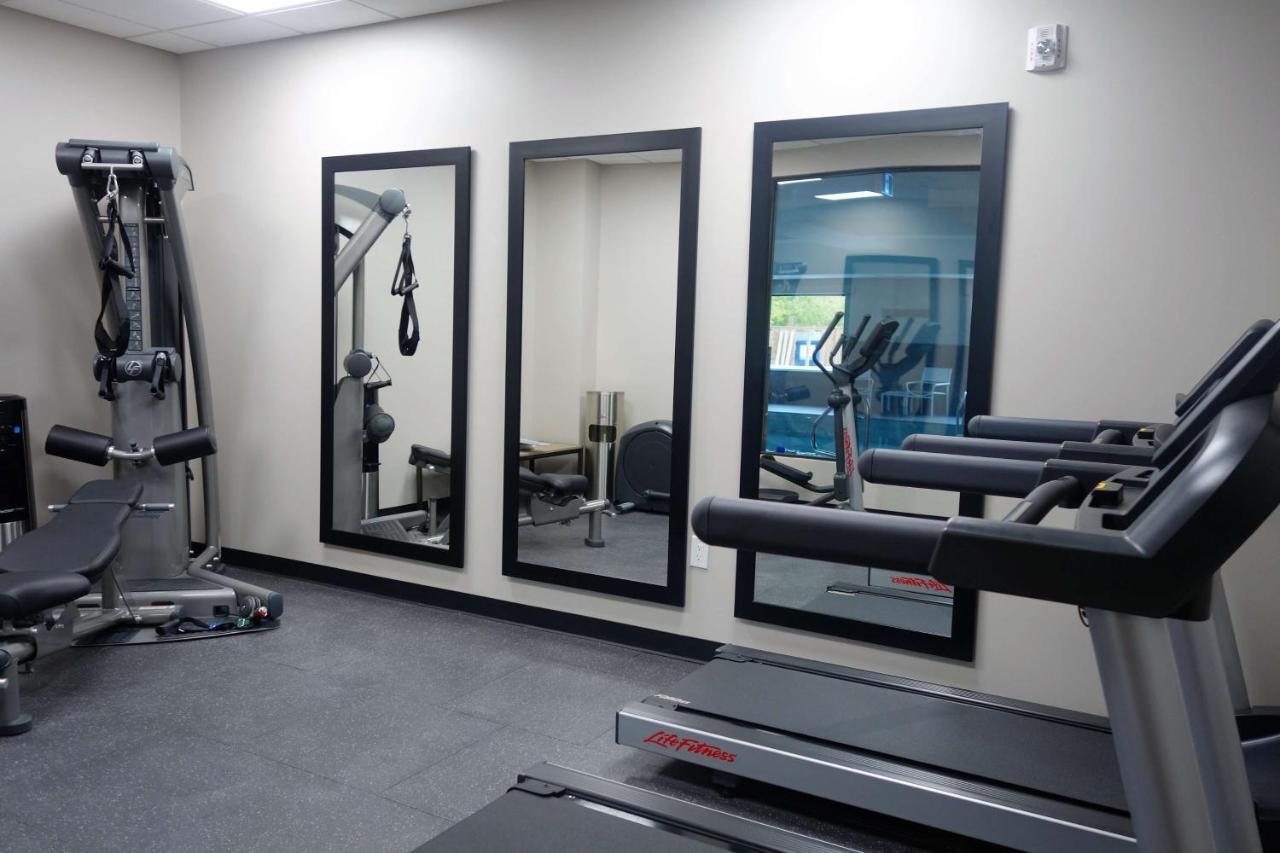 Country Inn & Suites By Radisson, Belleville, On المظهر الخارجي الصورة